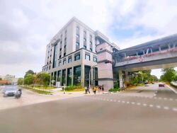 Tampines Central 1 (D18), Retail #564310991